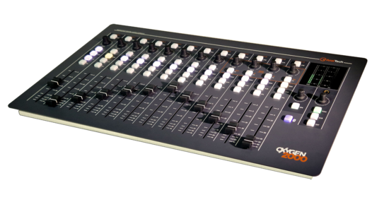 Console num. Oxygen 2000, 12 faders AxelTech