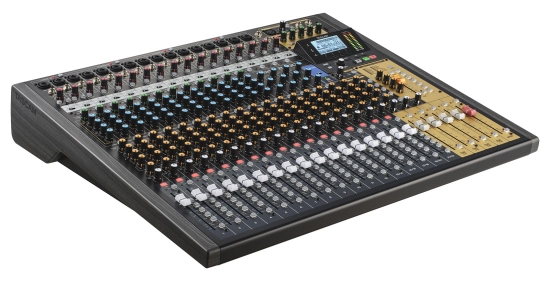 Console mixage 24 voies avec enregistreur multipiste