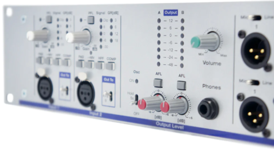 Boitier de presse actif rackable 2xIn/ 8xOut XLR/ 4xLink, APB