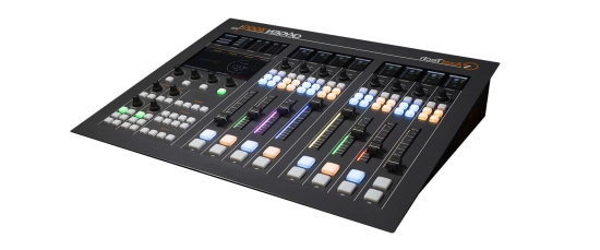 Console num. Oxygen 3000+, 8Faders, 1 carte AIO, AxelTech