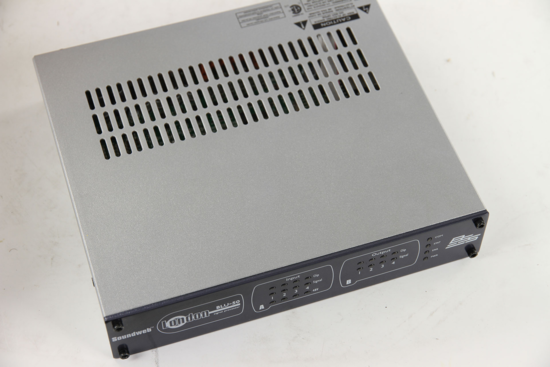 BLU-50 - Processeur numérique 4 in / 4 out -  BluLink