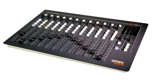 Console num. Oxygen 2000, 12 faders AxelTech