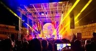 Les arènes de Fréjus ont vibré 
au son des So Floyd
